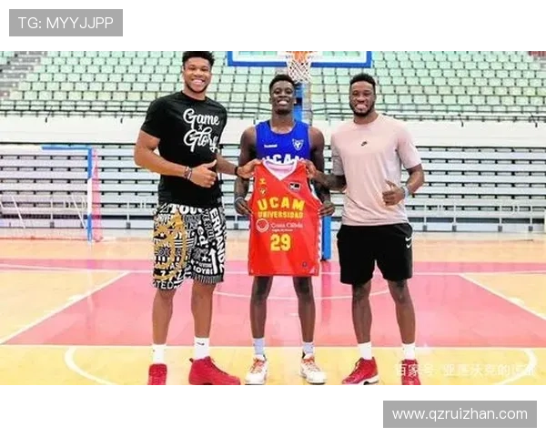 字母弟弟亚历克斯告别希腊球队返回美国争取发展联盟新机会